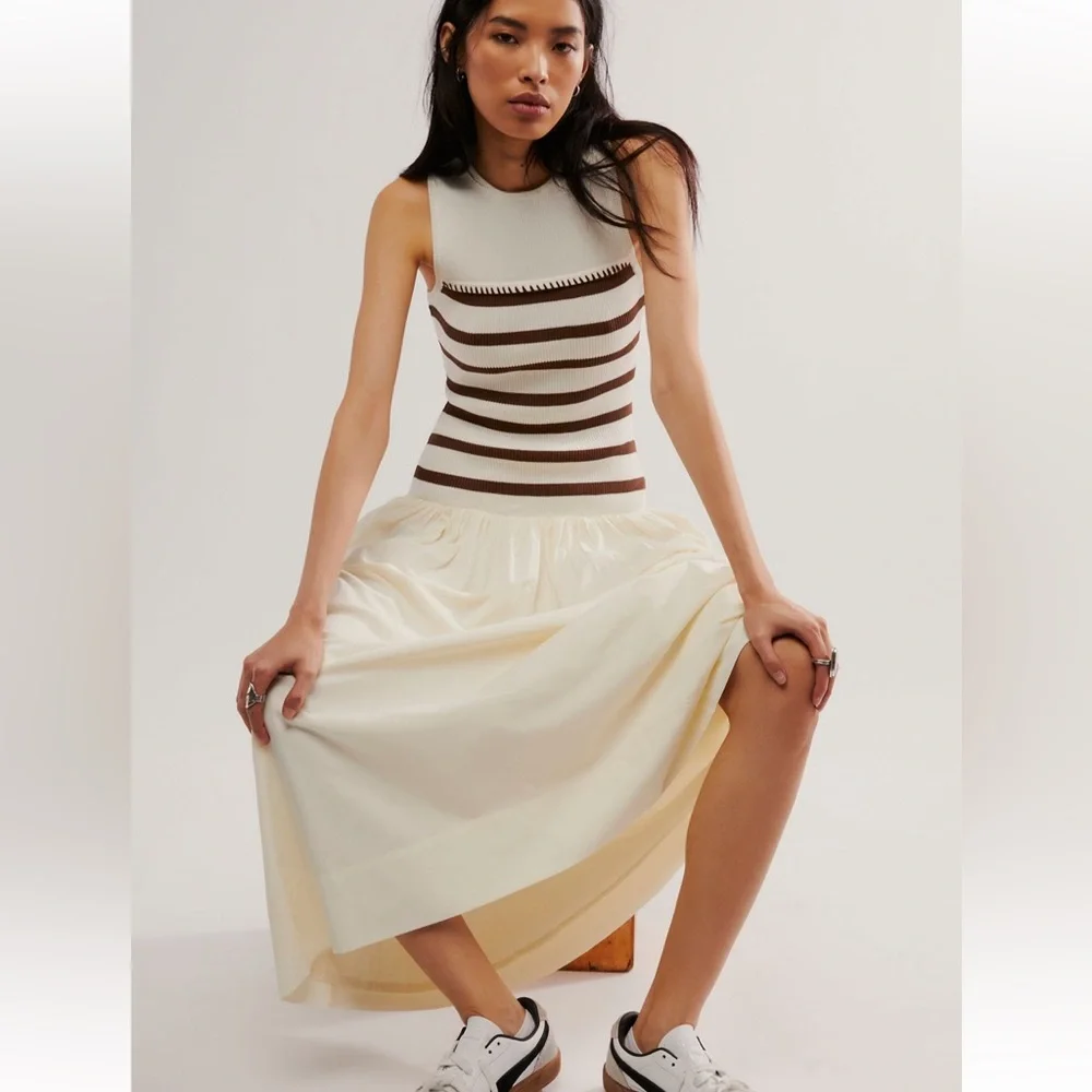 SOVERE Rhythm Stripe Mix Dress - Picture 3 of 4